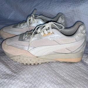 Puma Women’s Blacktop Rider Glimmer Cream White Athletic Shoes 9.5